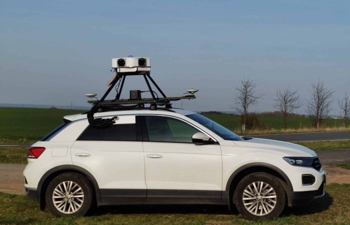 Mobile mapping system: Mosaic Viking camera and GNSS