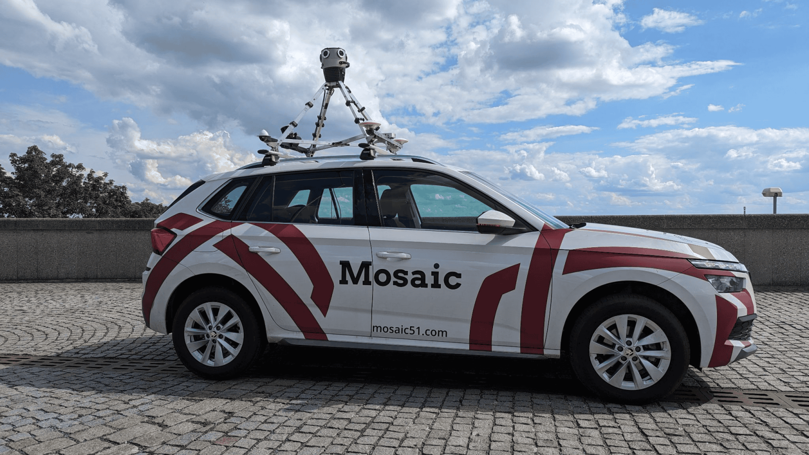 Meridian on the car Meridian on the car